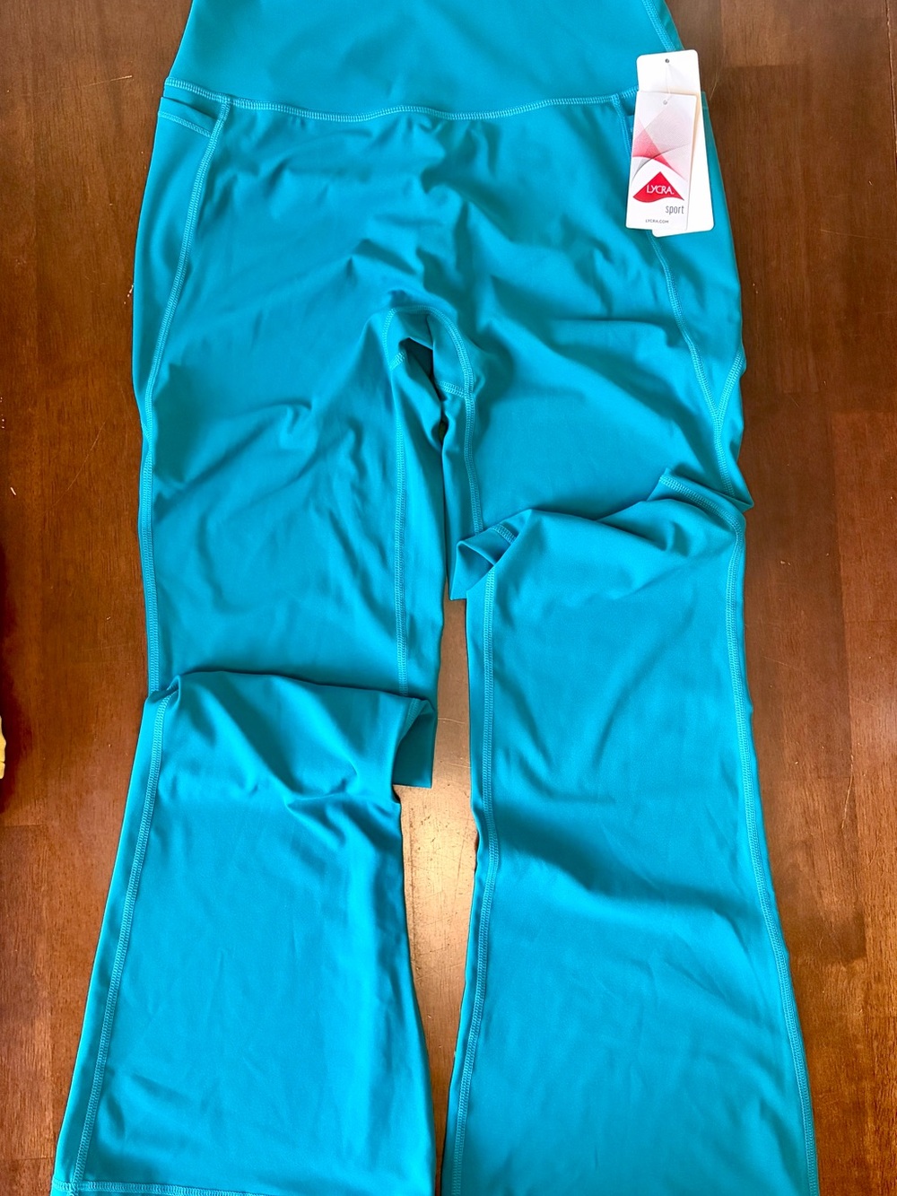 NWT Sunzel Flared Leggings with Pockets, Size XL (14)
